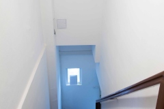 150921-Wohnung-Treppenaufgang_small