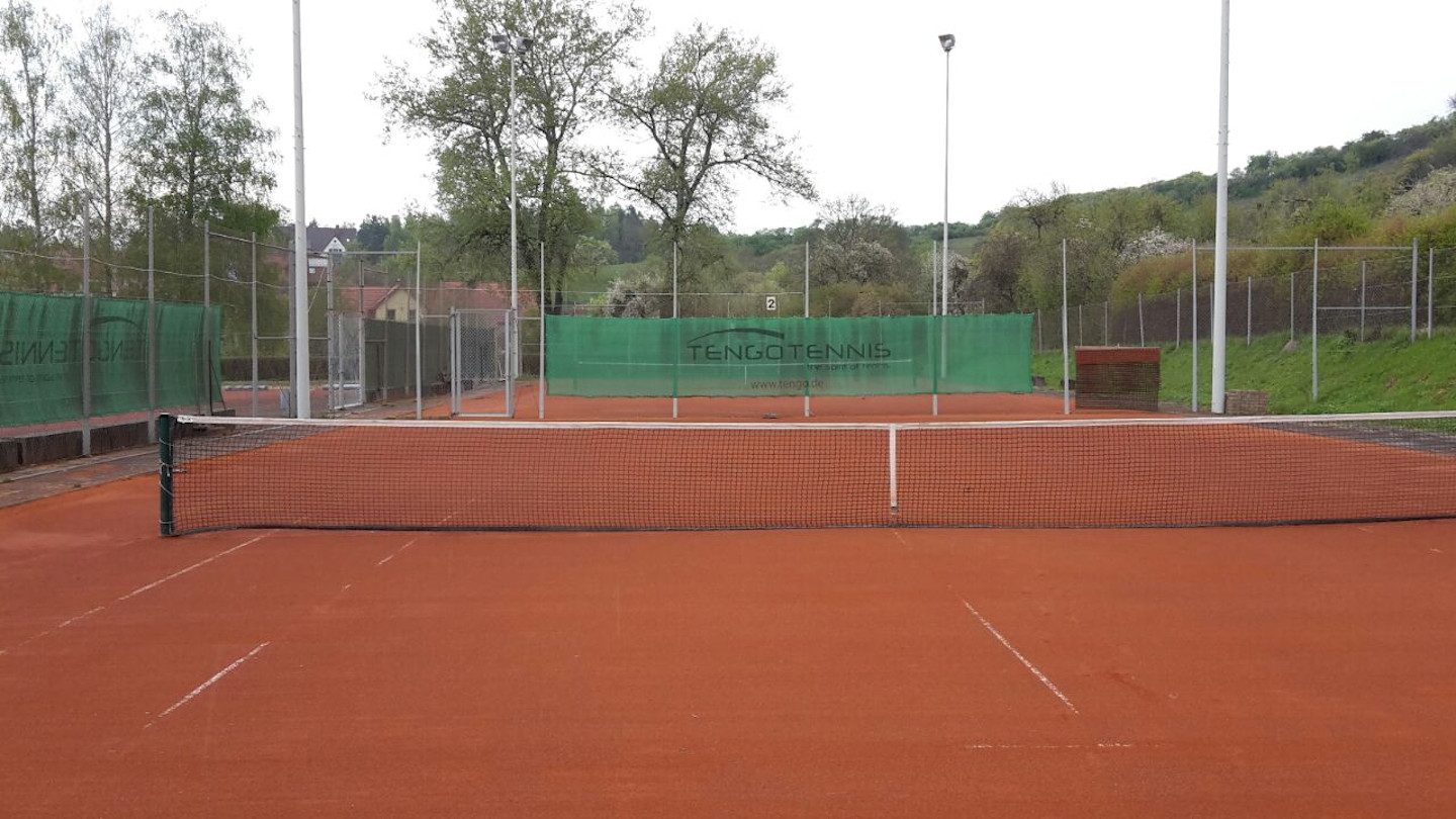 Öffnung der Tennis-Freiplätze